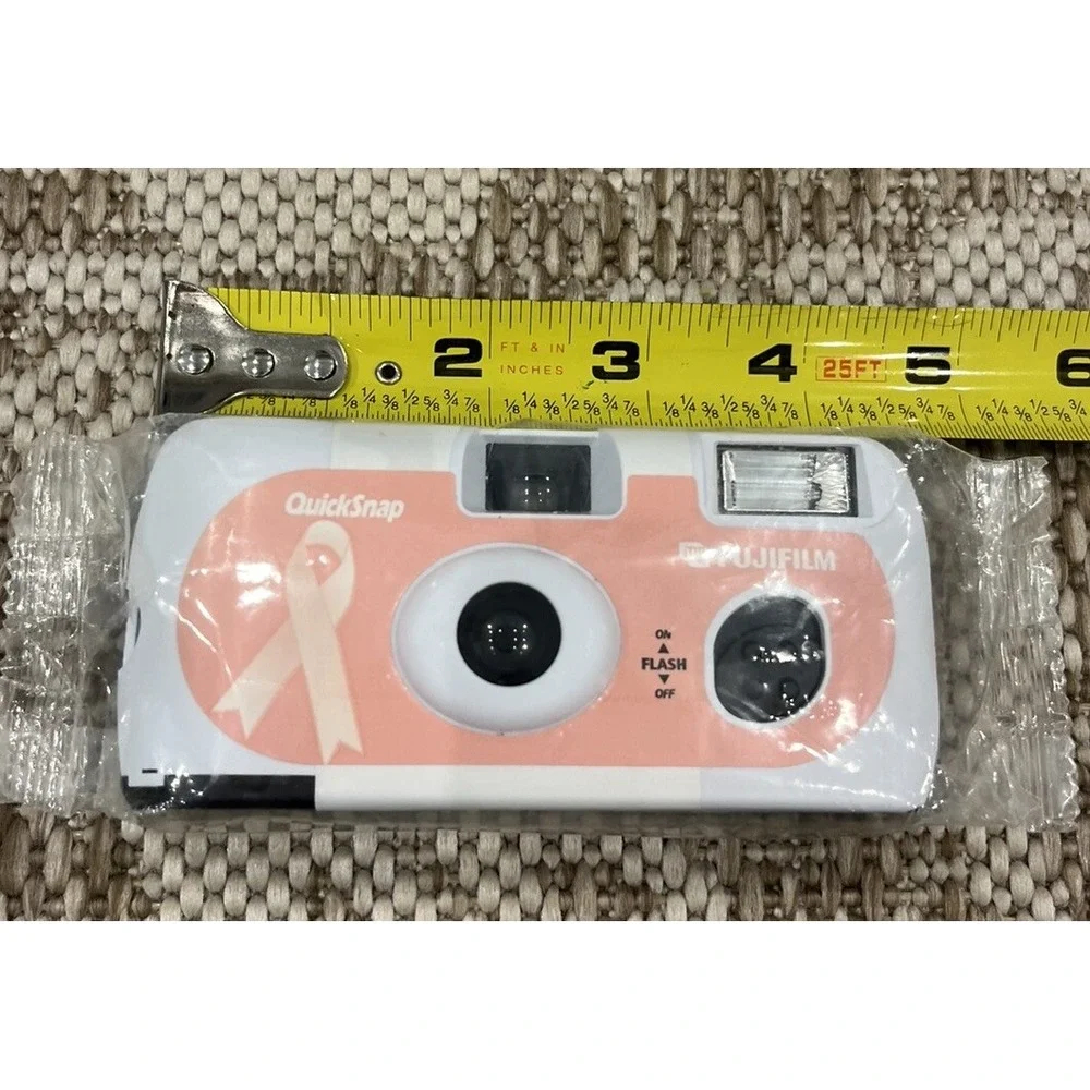 Fujifilm Quick Snap Flash Camera 27 Exp 35mm Single Use Point Breast Can Expired